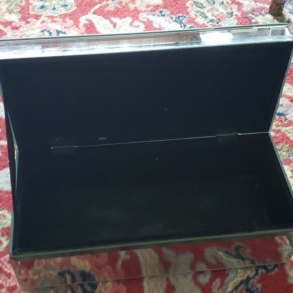 Jewelry Mirror Case - Picture 5 of 9